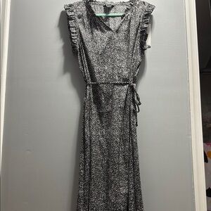 Croft & Barrow Black and White Midi Dress